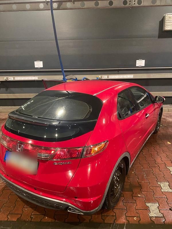 Gebraucht Honda Civic 140 PS (102 kW) 2009 Rot Limousine