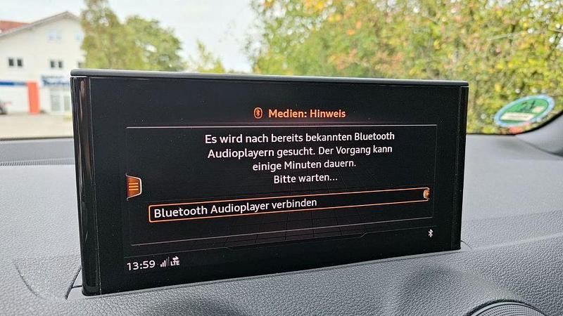 Gebraucht Audi Q2 Ambiente 150 PS (110 kW) 2018 Schwarz SUV