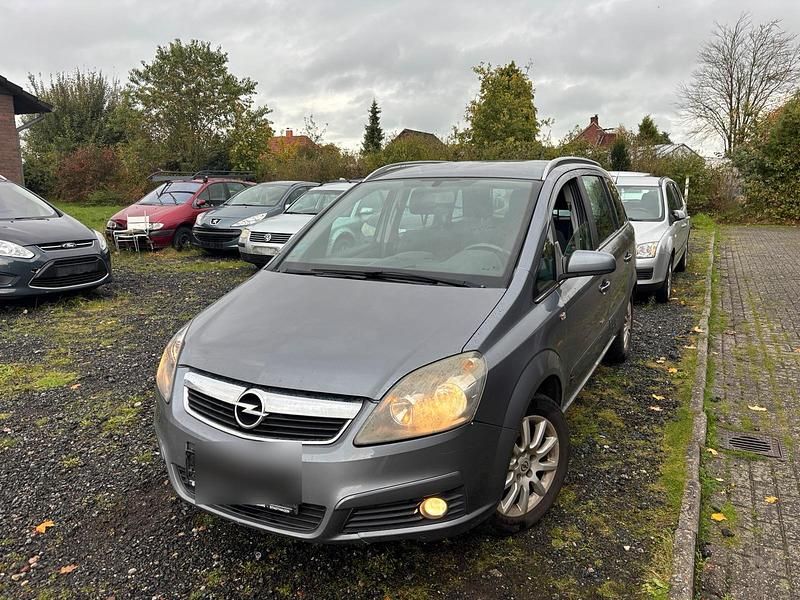 Grau Gebraucht 2006 Opel Zafira Van / Kleinbus | 800 € (Superpreis) - Bild 1/4