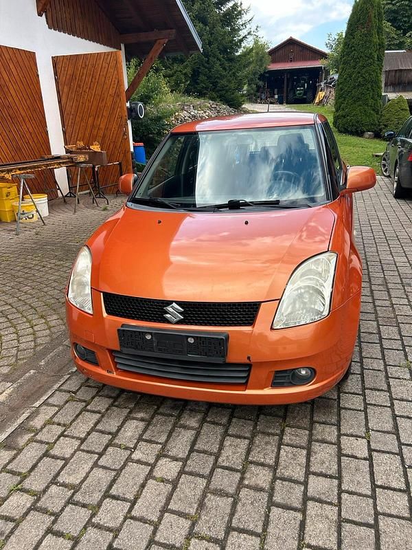 Orange Gebraucht 2006 Suzuki Swift Kleinwagen | 800 € (Superpreis) - Bild 1/4