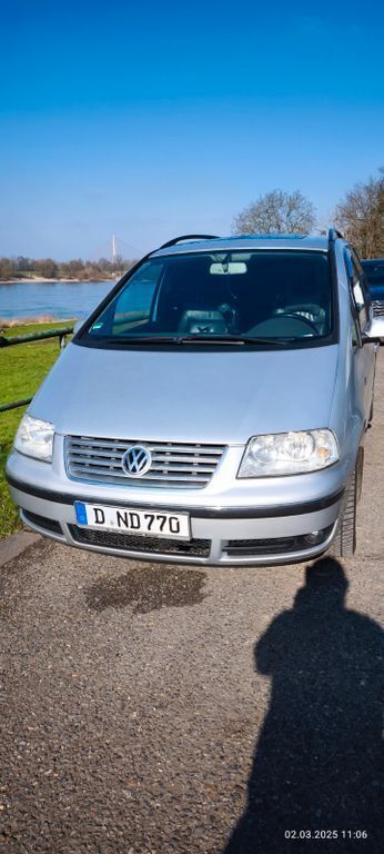 Silber Gebraucht 2005 VW Sharan Highline Van / Kleinbus | 2.190 € (Guter Preis) - Bild 1/4