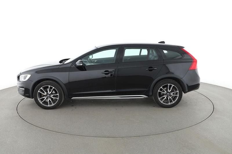 Gebraucht Volvo V60 CC Pro 245 PS (180 kW) 2017 Schwarz Kombi