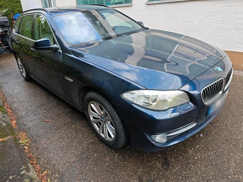Gebraucht BMW 520 Efficient Dynamics 184 PS (135 kW) 2013 Blau Kombi