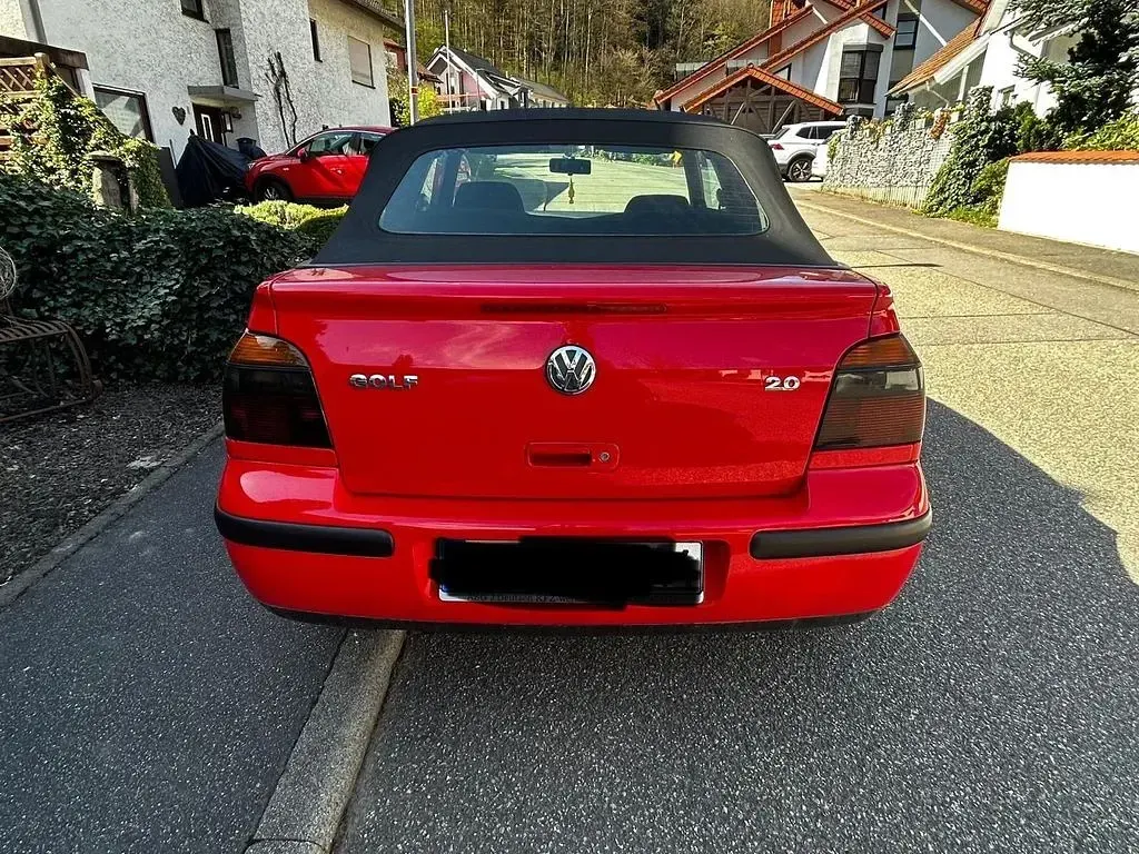 Occasion VW Golf Classicline 116 ch (85 kW) 2001 Rouge Cabriolet