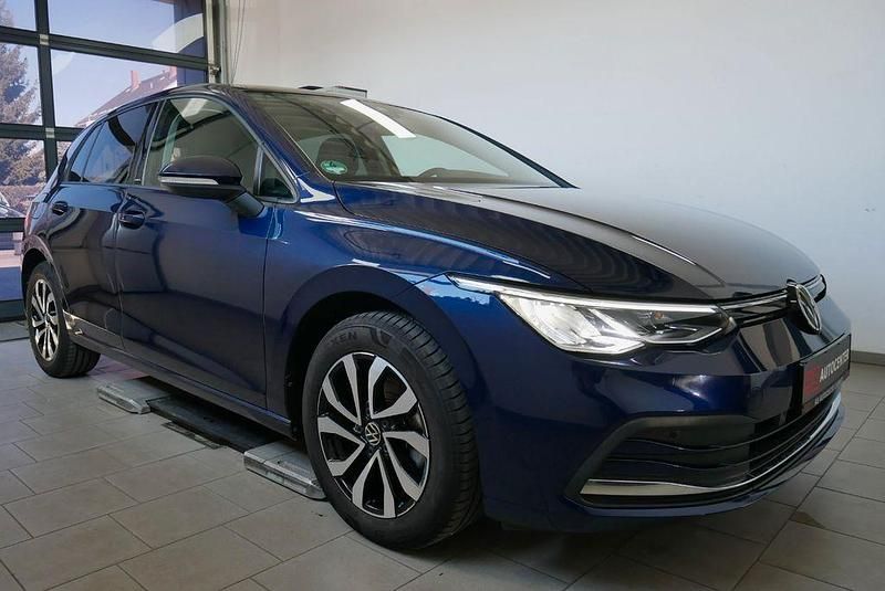 Gebraucht VW Golf VII Active 150 PS (110 kW) 2021 Atlantic blue met. (metallic) Kleinwagen