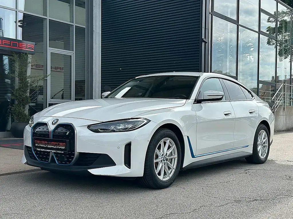 Gebraucht BMW i4 250 kW (340 PS) 2023 Weiß Limousine