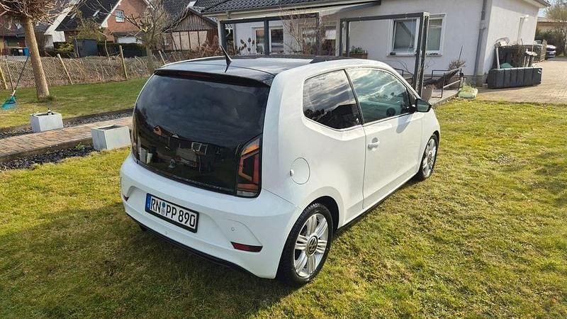 Gebraucht VW up! Beats 90 PS (66 kW) 2017 Weiß Kleinwagen