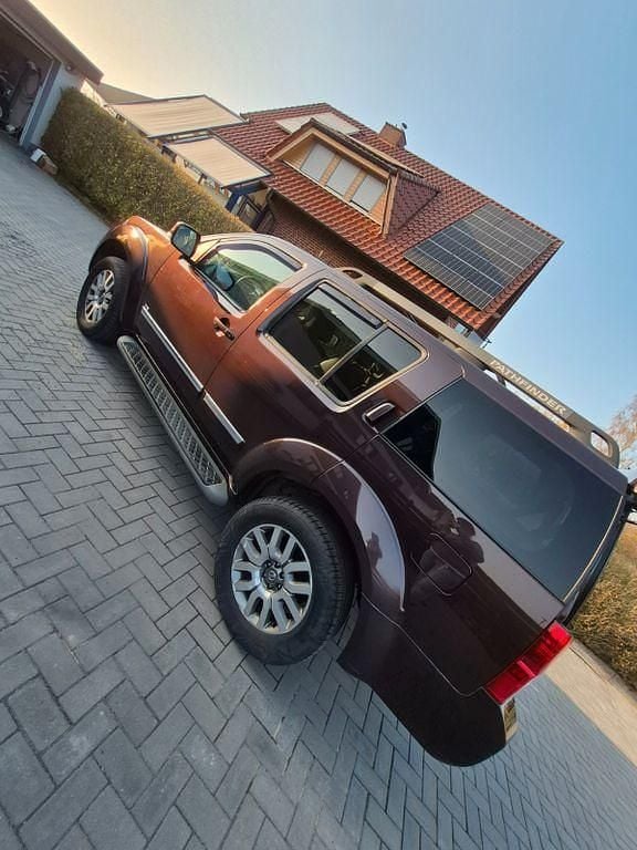 Gebraucht Nissan Pathfinder 231 PS (169 kW) 2011 Braun SUV