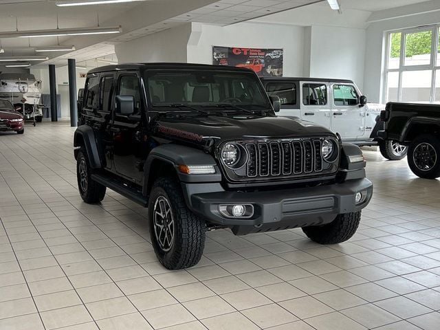 Schwarz Neu 2024 Jeep Wrangler Unlimited Rubicon SUV | 66.970 € (Fairer Preis) - Bild 1/4