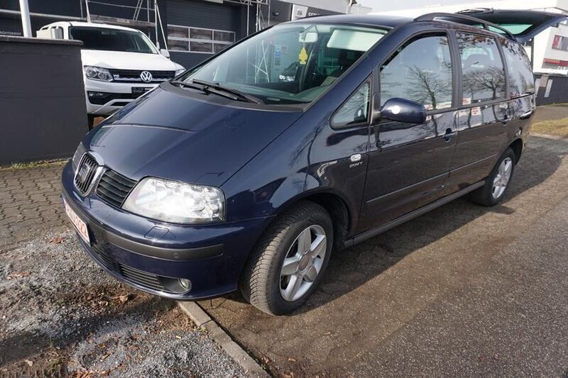 Blau Gebraucht 2006 Seat Alhambra Vigo Van / Kleinbus | 4.999 € - Bild 1/4