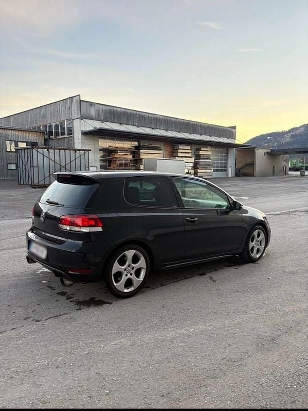Gebraucht VW Golf GTI 211 PS (155 kW) 2010 Schwarz Coupé