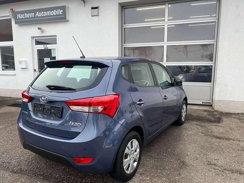 Gebraucht Hyundai ix20 Edition 90 PS (66 kW) 2013 Blueberry Kleinwagen