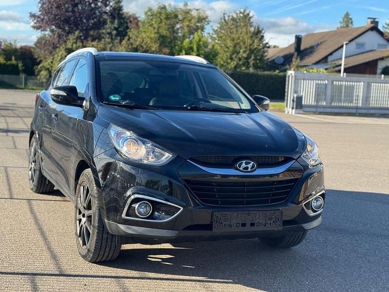 Schwarz Gebraucht 2012 Hyundai ix35 Style SUV | 9.500 € (Guter Preis) - Bild 1/4