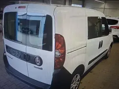 Gebraucht Fiat Doblò S 120 PS (88 kW) 2021 Weiss Van / Kleinbus