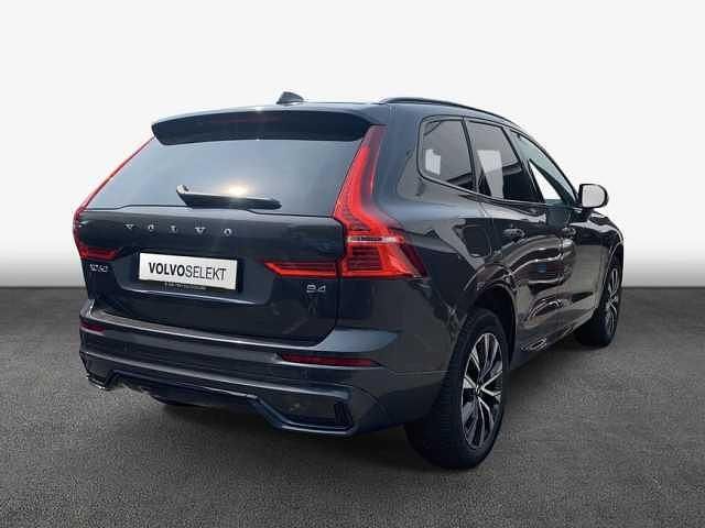 Gebraucht Volvo XC60 145 PS (106 kW) 2024 SUV
