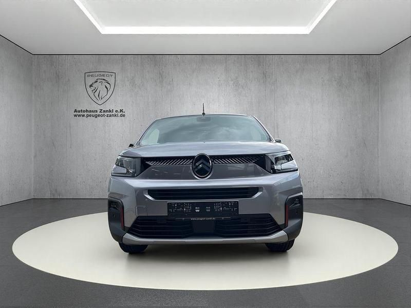 Neu Citroën Berlingo 131 PS (96 kW) 2025 Blau Van / Kleinbus