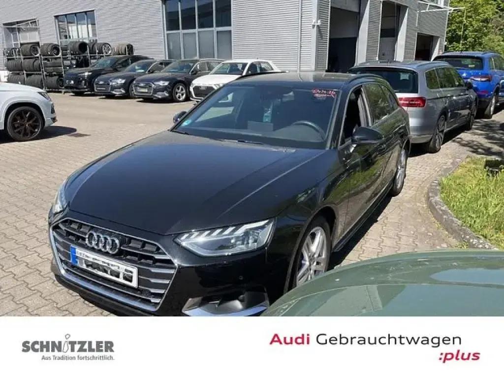 Second-hand Audi A4 Advanced Plus 204 CP (150 kW) 2023 Negru Break