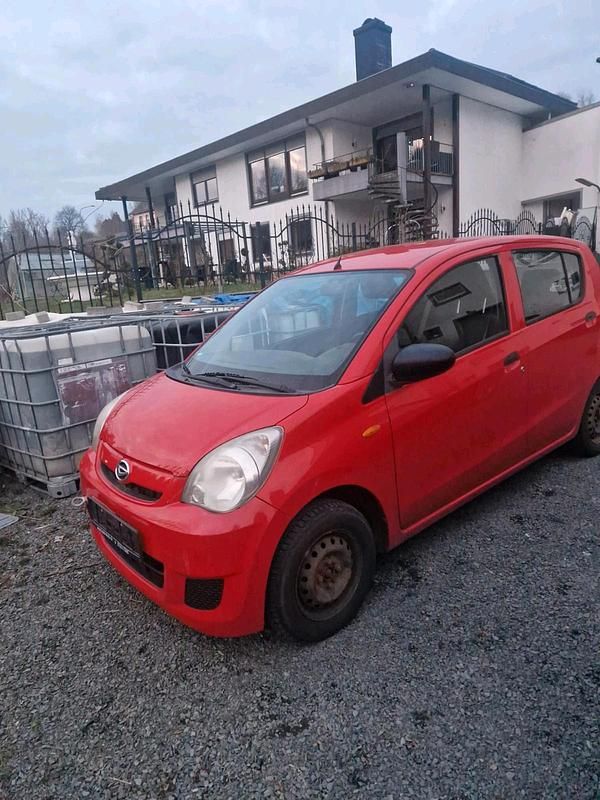 Gebraucht Daihatsu Cuore 2009 Rot Kleinwagen
