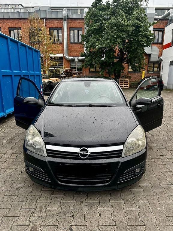 Schwarz Gebraucht 2006 Opel Astra Sport Limousine | 2.200 € (Fairer Preis) - Bild 1/4
