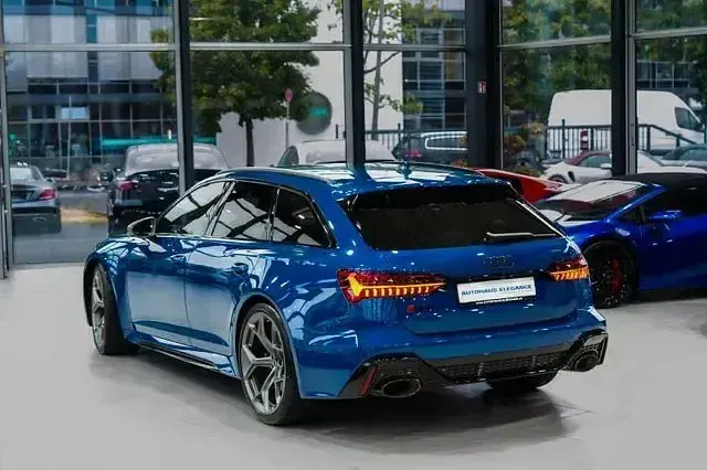 Gebraucht Audi RS6 Performance 630 PS (463 kW) 2024 Blau Kombi