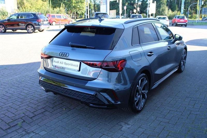 Gebraucht Audi A3 S-Line 150 PS (110 kW) 2024 Daytonagrau (metallic) Limousine