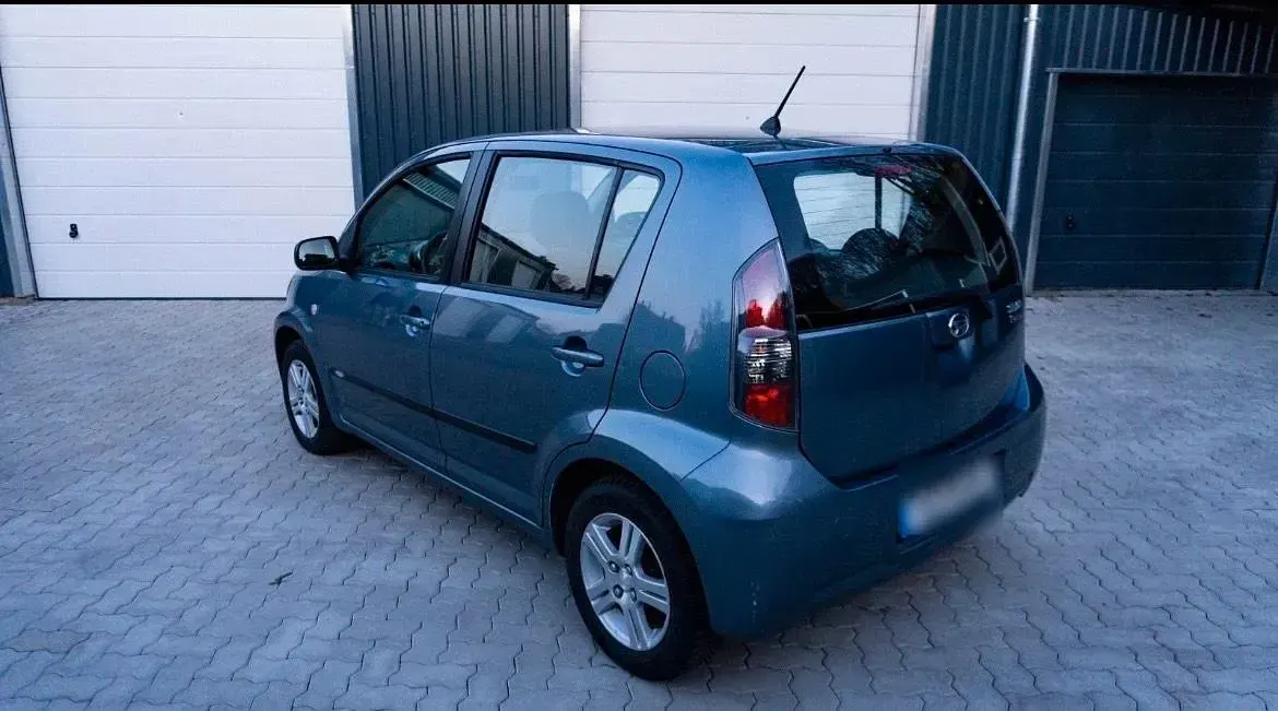 Gebraucht Daihatsu Sirion 91 PS (66 kW) 2007 Grau Kleinwagen