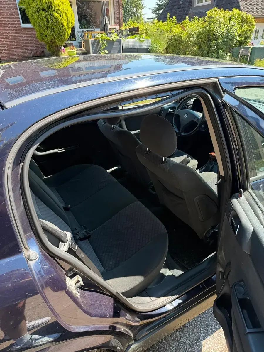 Gebraucht Opel Astra 100 PS (73 kW) 2003 Blau Limousine