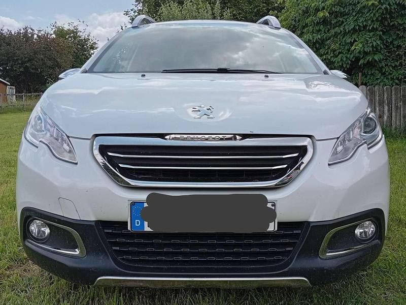 Weiß Gebraucht 2015 Peugeot 2008 SUV | 7.500 € (Superpreis) - Bild 1/4