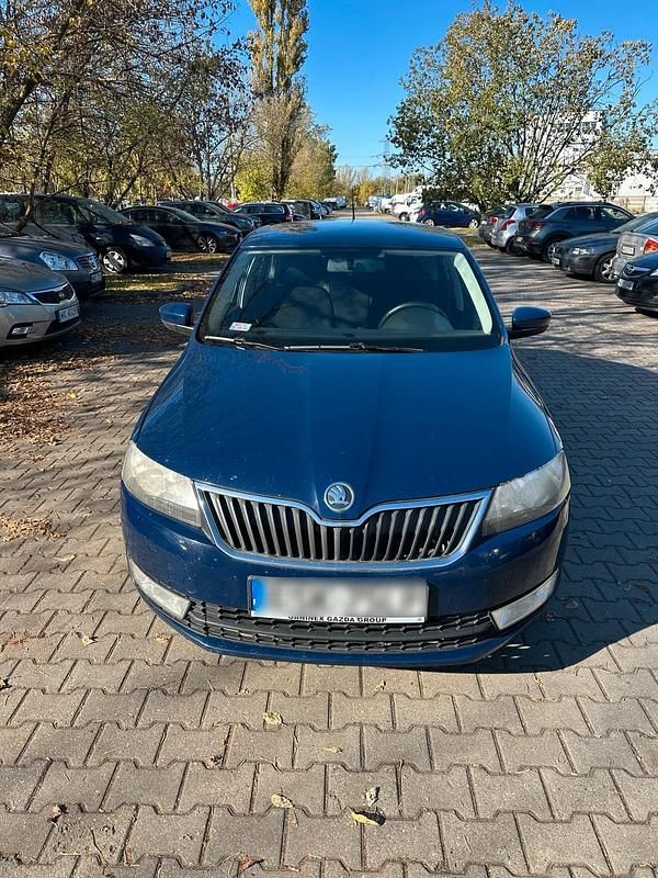 Gebraucht Skoda Rapid Ambition 105 PS (77 kW) 2013 Blau Limousine