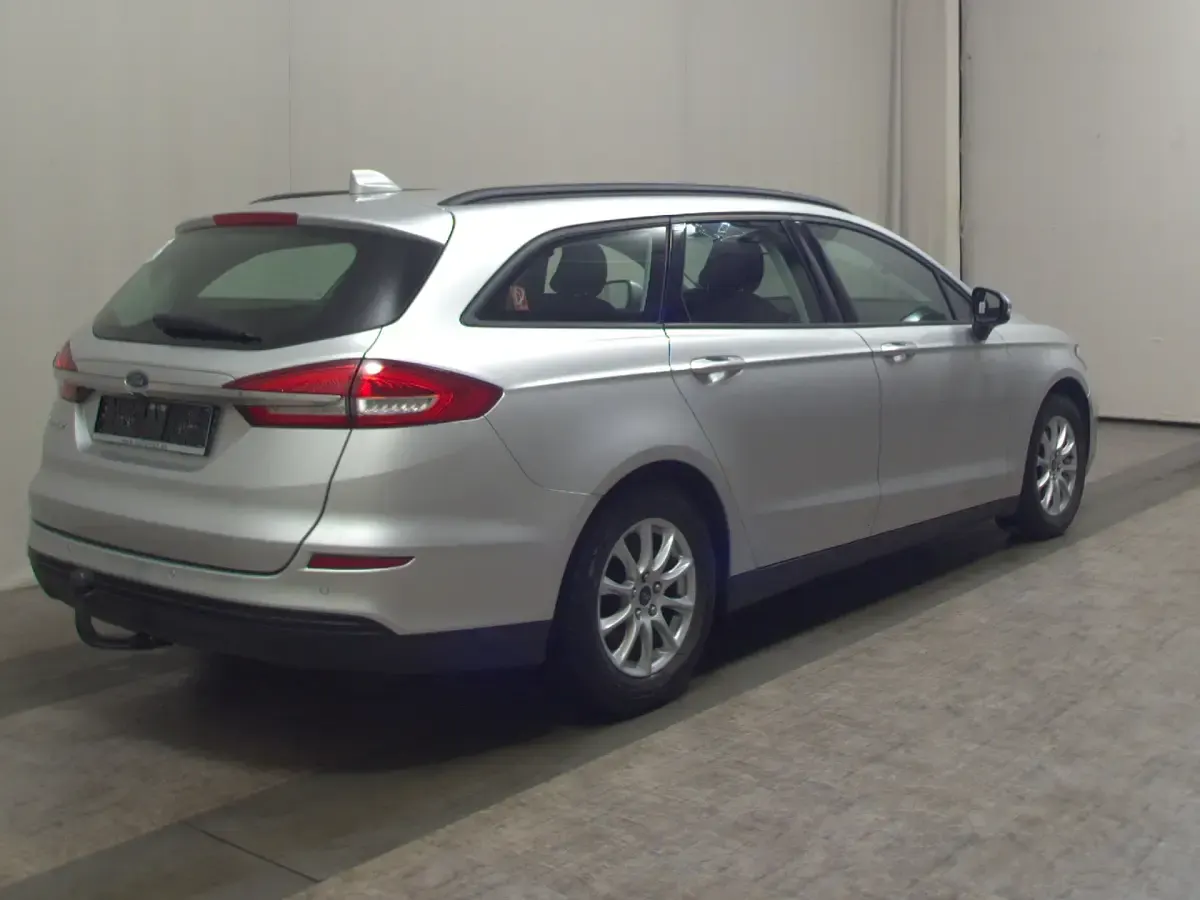 Gebraucht Ford Mondeo Trend 150 PS (110 kW) 2022 Grau Kombi