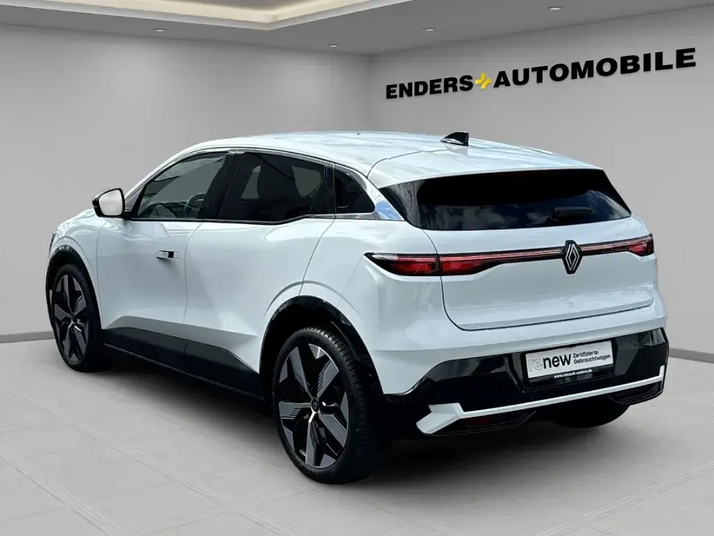 Gebraucht Renault Megane E-Tech Techno 160 kW (218 PS) 2023 Weiss Limousine