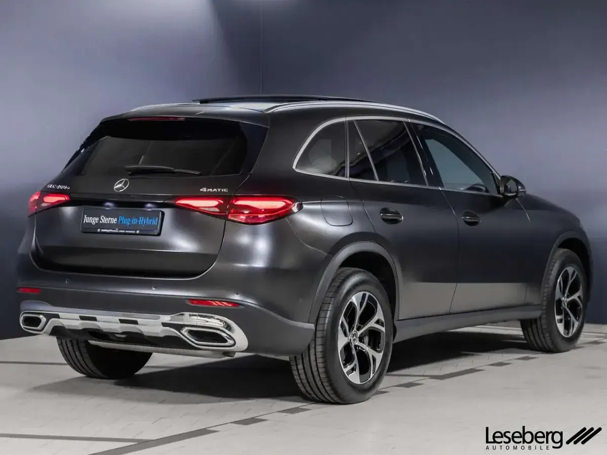 Gebraucht Mercedes GLC400d Avantgarde 381 PS (280 kW) 2023 Grau SUV