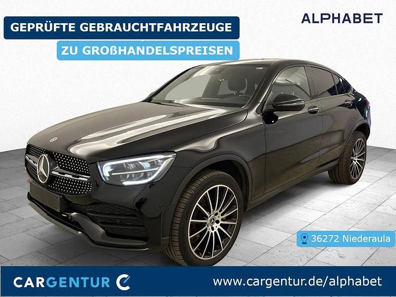 Gebraucht Mercedes GLC300e AMG line 306 PS (225 kW) 2021 Schwarz Limousine