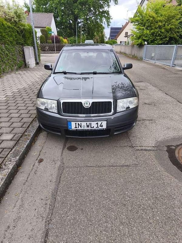 Gebraucht 2006 Skoda Superb Comfort Limousine | 1.400 € - Bild 1/4