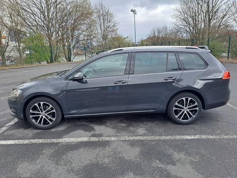 Gebraucht VW Golf VII Allstar 110 PS (80 kW) 2016 Grau Kombi