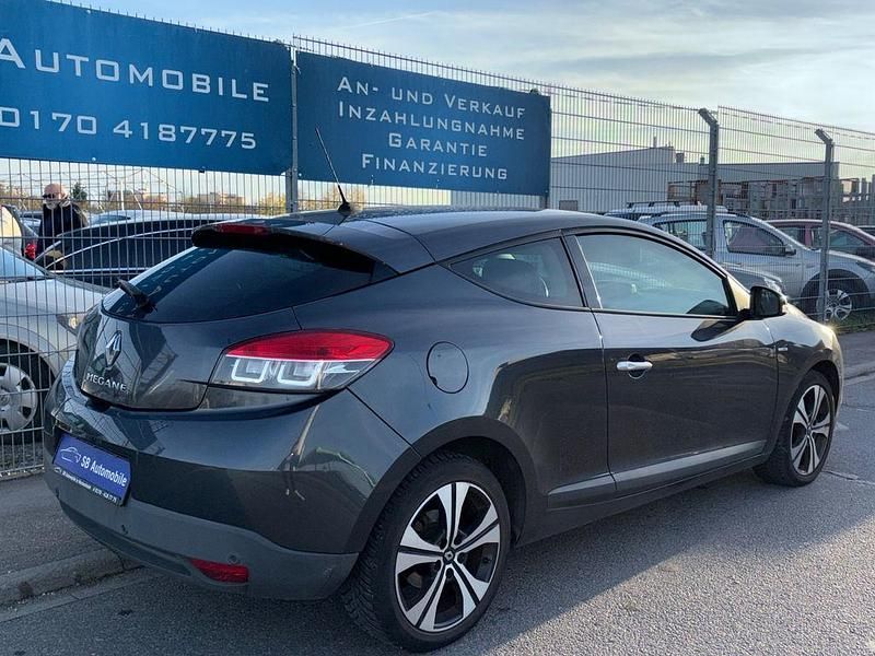 Gebraucht Renault Mégane III Dynamique 131 PS (96 kW) 2012 Coupé