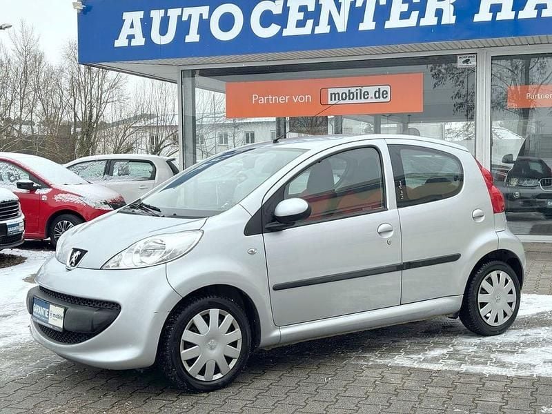 Gris gallium Gebraucht 2008 Peugeot 107 Urban Move Kleinwagen | 4.444 € (Teuer) - Bild 1/4