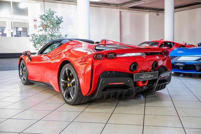 Gebraucht Ferrari SF90 2022 Rot Cabrio