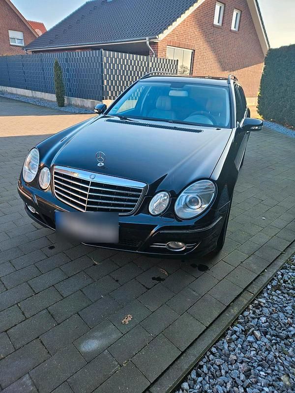 Gebraucht Mercedes E320 224 PS (164 kW) 2008 Schwarz Kombi