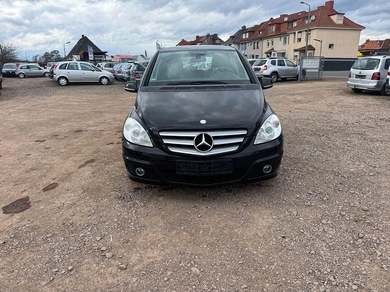 Gebraucht Mercedes B170 116 PS (85 kW) 2008 Schwarz Van / Kleinbus