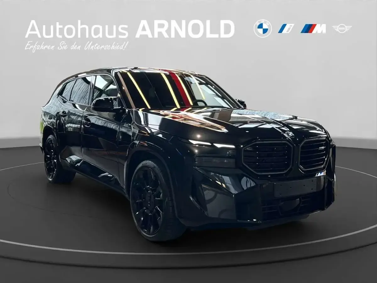 Neu BMW XM Performance 476 PS (350 kW) 2026 Saphirschwarz SUV