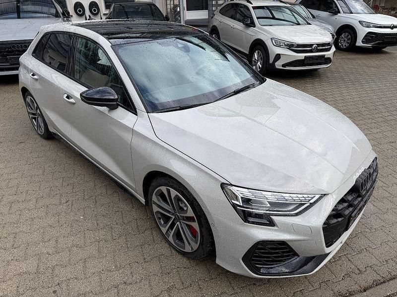 Gebraucht Audi S3 Sport 333 PS (244 kW) 2025 Grau Limousine