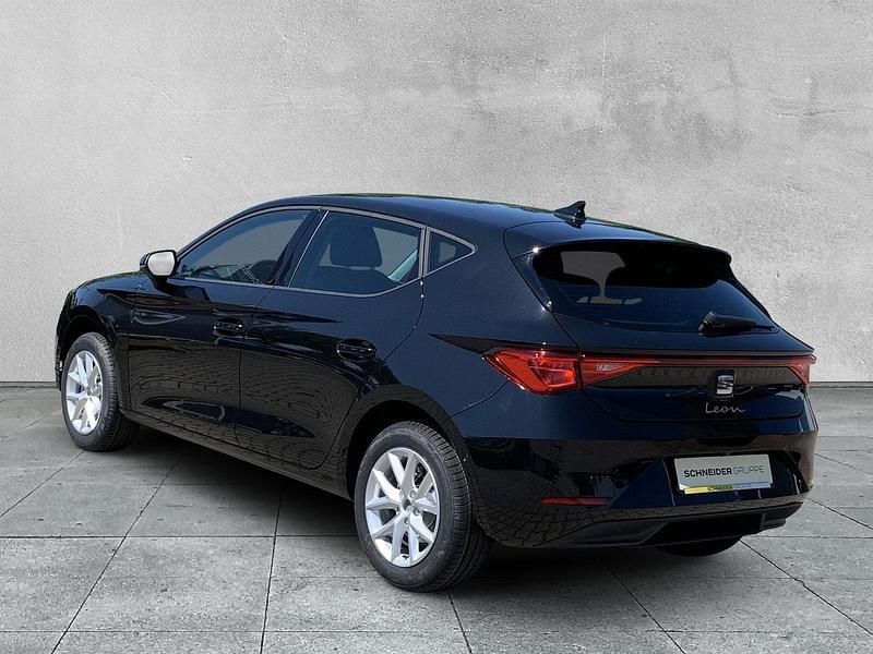 Neu Seat Leon 150 PS (110 kW) 2025 Schwarz Limousine