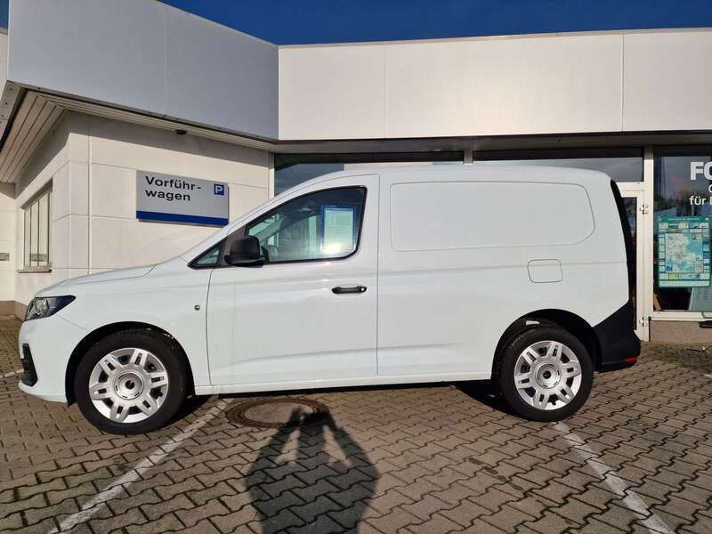 Gebraucht Ford Transit Trend 102 PS (75 kW) 2024 Frostweiß Van / Kleinbus