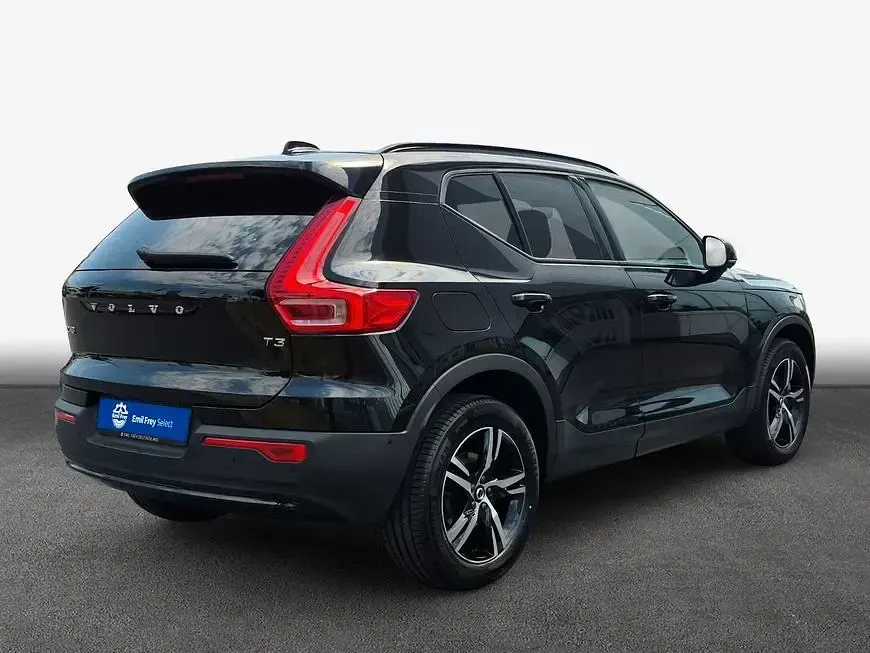 Gebraucht Volvo XC40 Plus 163 PS (119 kW) 2025 Schwarz SUV