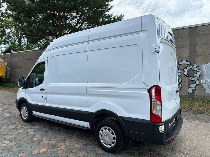 Gebraucht Ford Transit Trend 125 PS (91 kW) 2016 Weiß Van / Kleinbus