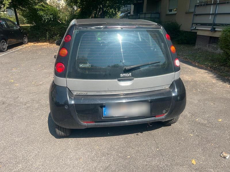 Schwarz Gebraucht 2005 Smart ForFour Kleinwagen | 500 € - Bild 1/4