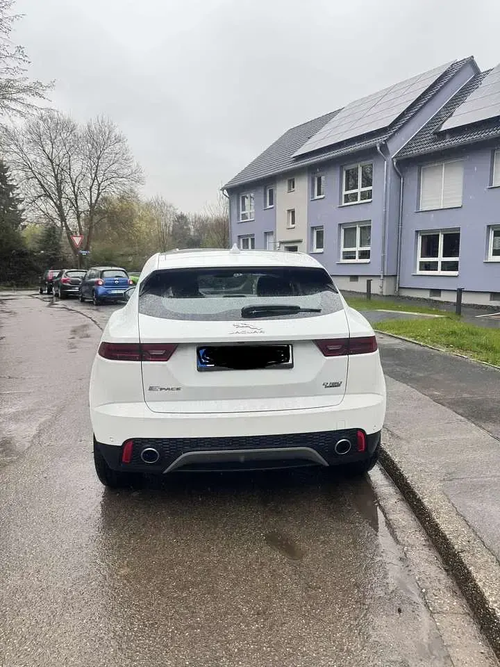 Gebraucht Jaguar E-Pace SE 180 PS (132 kW) 2018 Weiß SUV