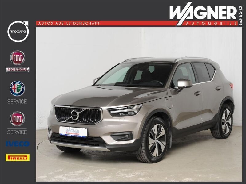 Grau Gebraucht 2021 Volvo XC40 Inscription SUV | 30.330 € (Guter Preis) - Bild 1/4
