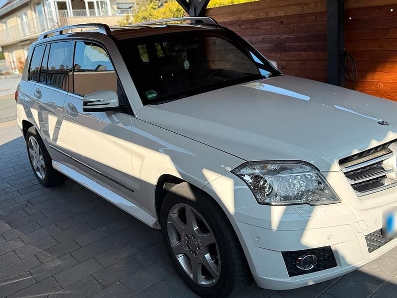 Gebraucht Mercedes GLK320 224 PS (164 kW) 2008 Weiß SUV